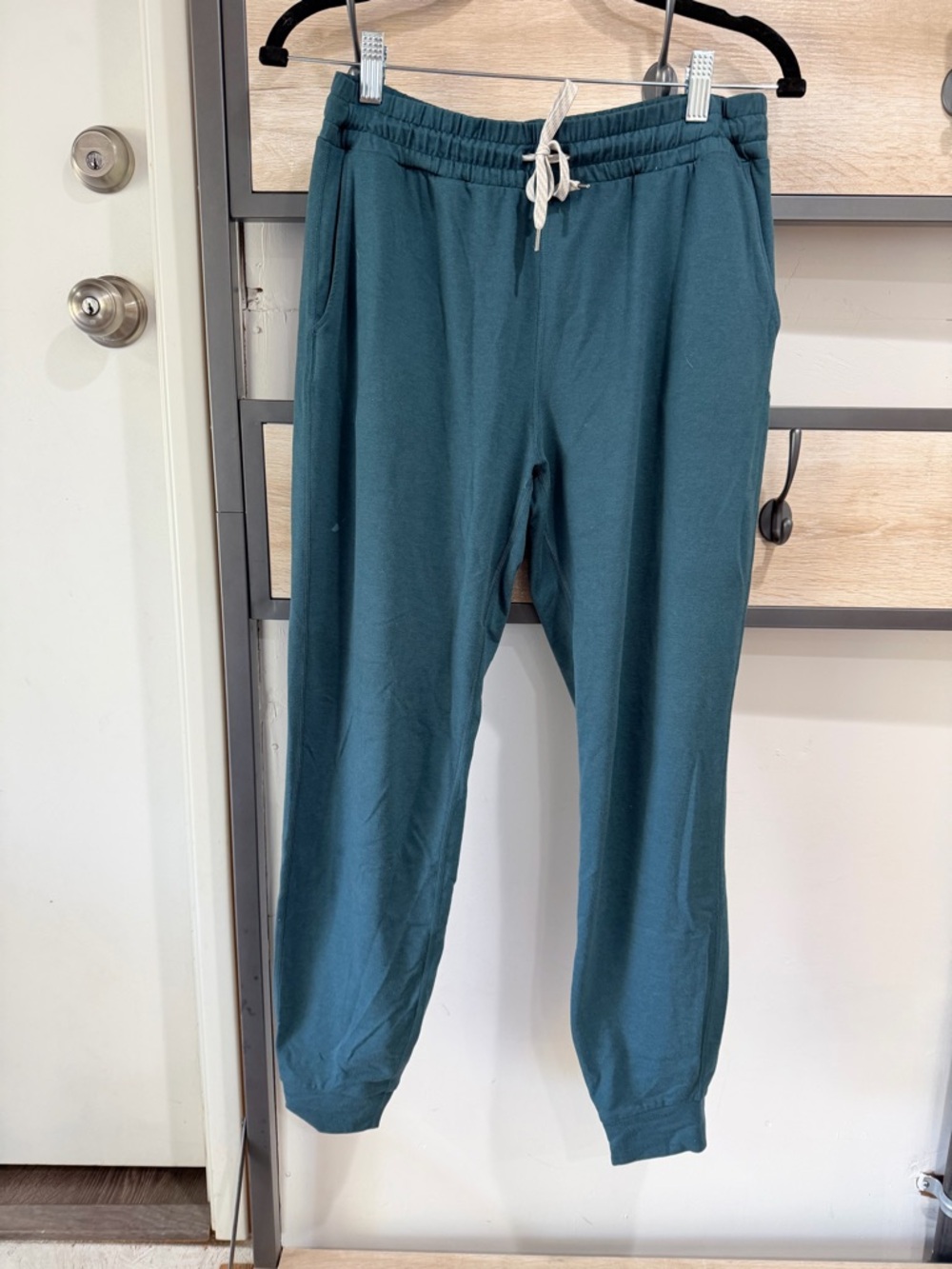 Vuori Teal Drawstring Joggers